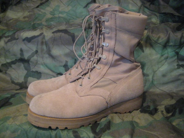 Original US Army Stiefel / Boots Gr. 9 - sandfarben