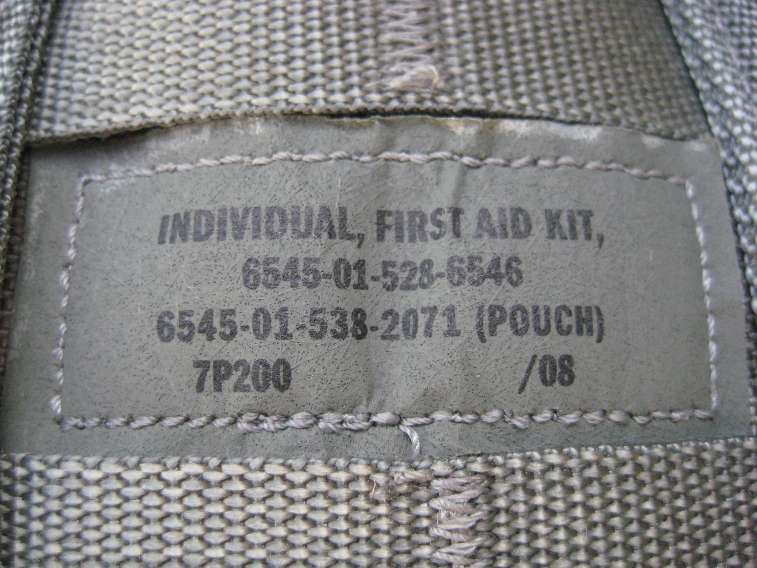 Original US Army Individual First Aid Kit (IFAK) Pouch Molle II in Digital – Bild 3