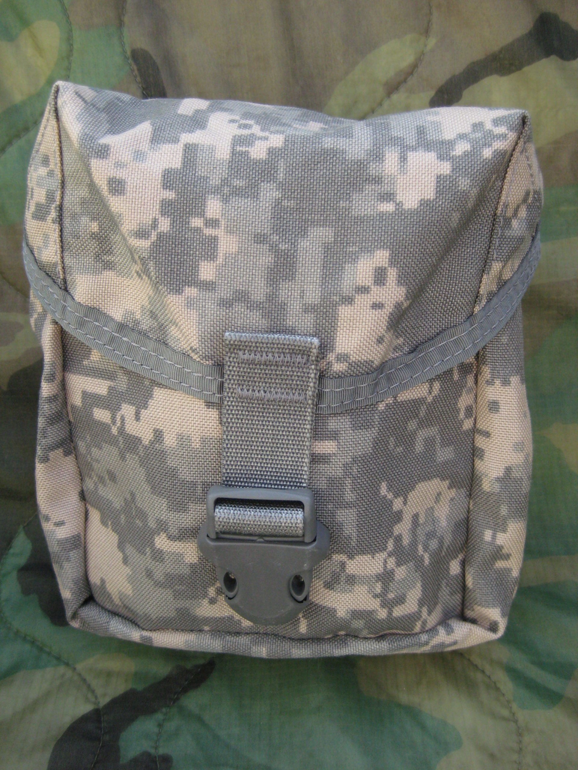 Original US Army Individual First Aid Kit (IFAK) Pouch Molle II in Digital