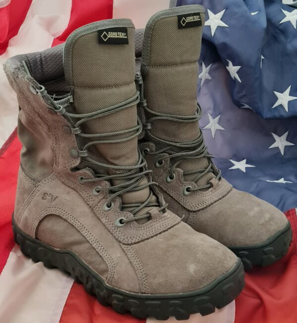 Original US Army Stiefel / Boots Special Ops Goretex ROCKY Gr. 9,5 R - Foliage Green