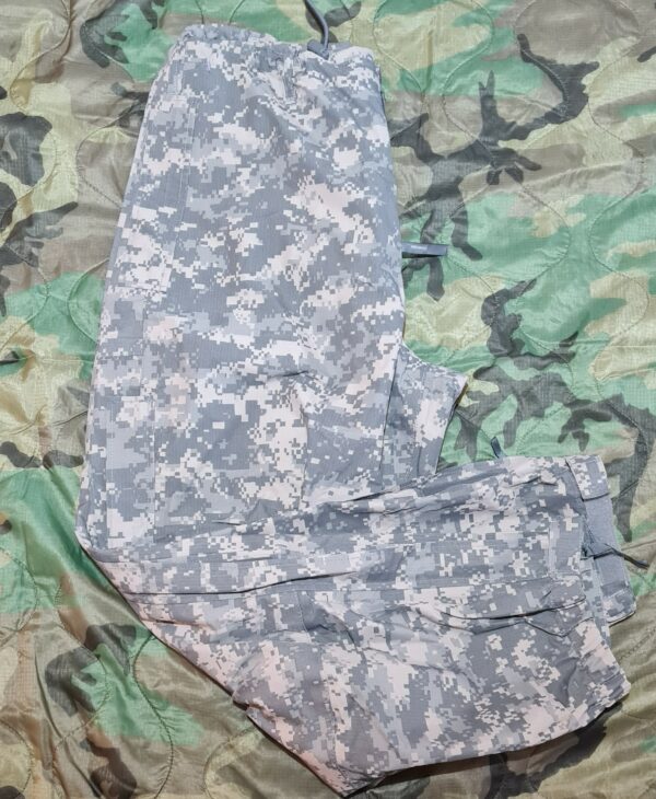 Original US Army GEN III Extreme Cold Weather Hose / Trouser ACU digital - Gr. Medium / Regular – Bild 2