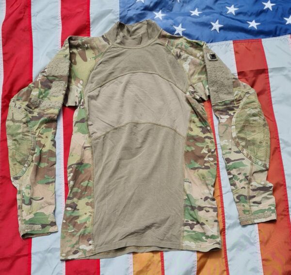 Original US Army Combat Shirt ohne RV- Multicam