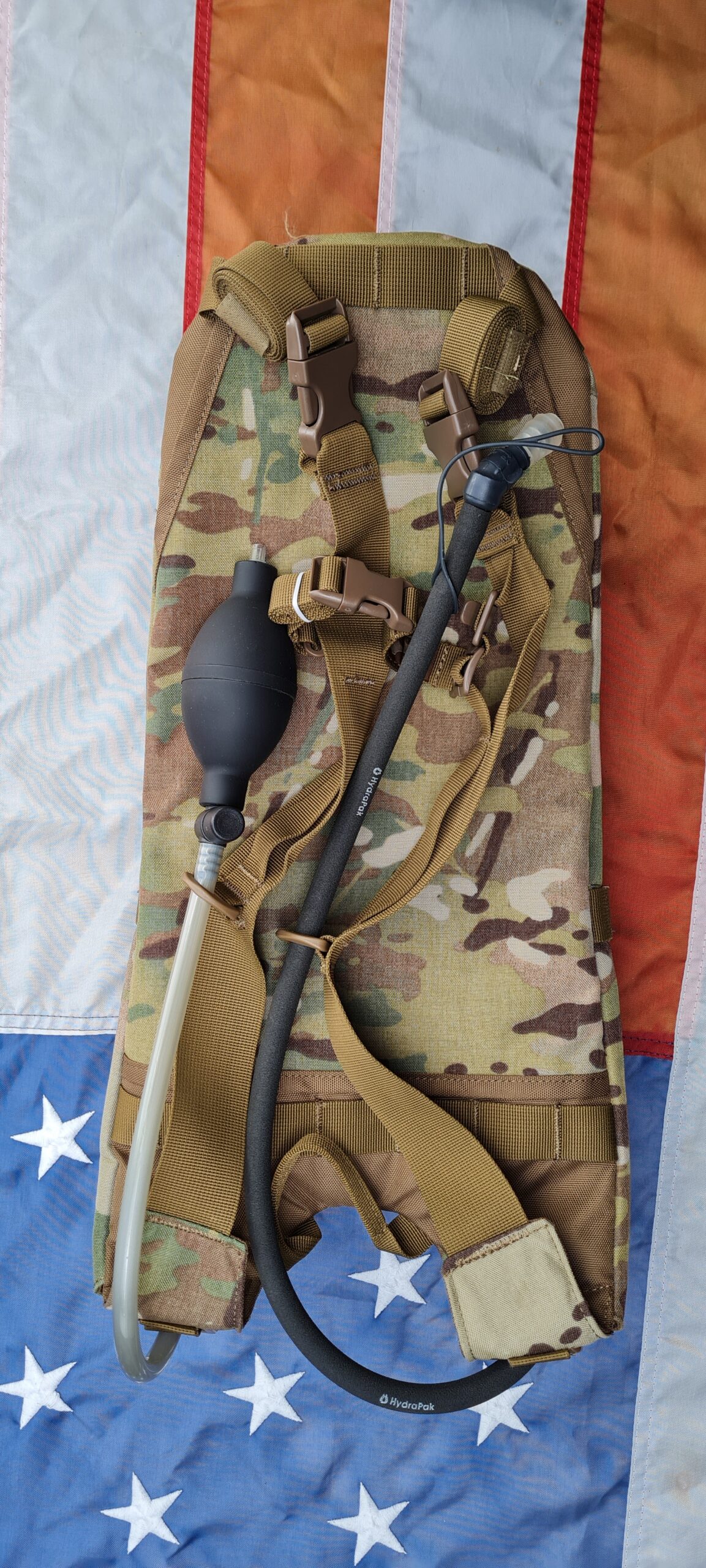 Original Geigerrig Tactical Trinkrucksack / Hydration Carrier Bag Guardian in Multicam – Bild 2
