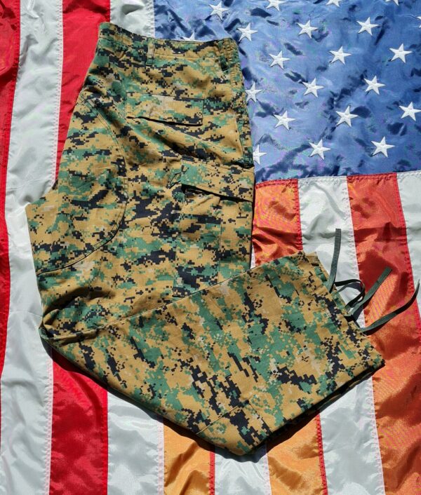 Original US Marines / USMC Feldhose Marpat Woodland