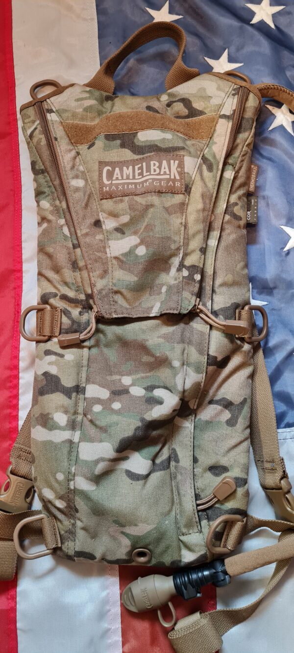 Original CamelBak Trinkrucksack in Multicam