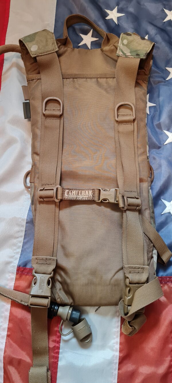 Original CamelBak Trinkrucksack in Multicam – Bild 2