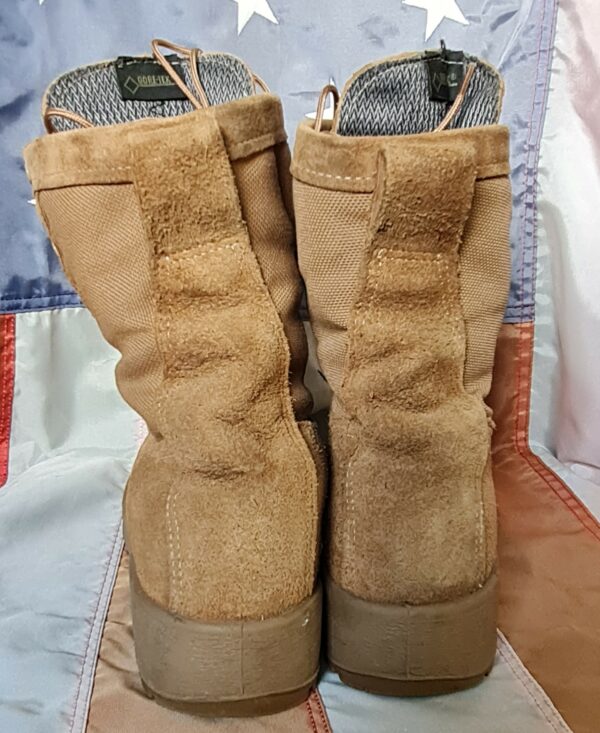 Original US Army Stiefel / Boots (Flight & Combat Vehicle Crewman) Gr. 6.5W Goretex - coyote – Bild 2