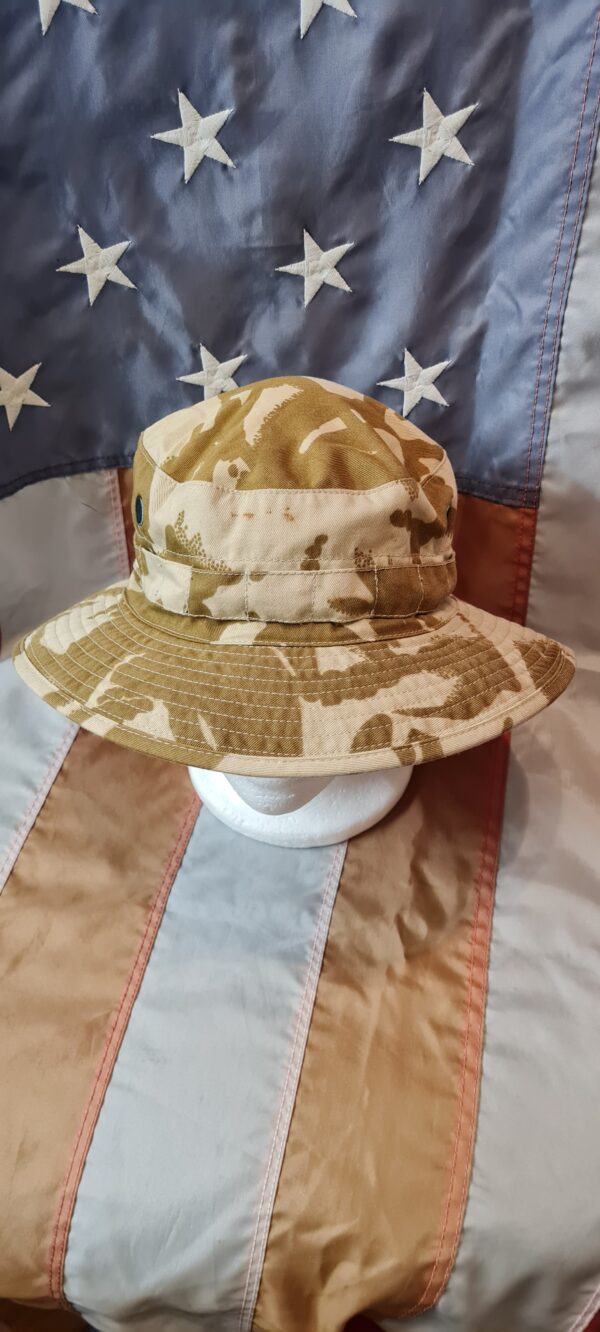 Original Britischer Combat Buschhut / Boonie in DPM Desert – Bild 2