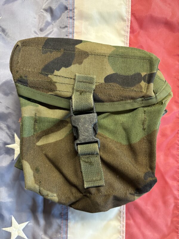 Original US Army Carrier Chaptains Kit Molle II Pouch in woodland