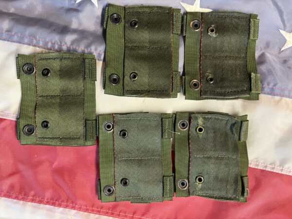 Original US Army Molle II Adapter in oliv