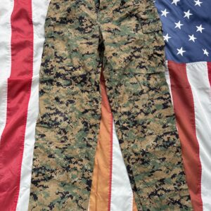 Alternative view of Original US Marines / USMC Feldhose Marpat Woodland