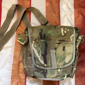 Britische Schutzmaskentasche / Field Pack im MTP-Tarn